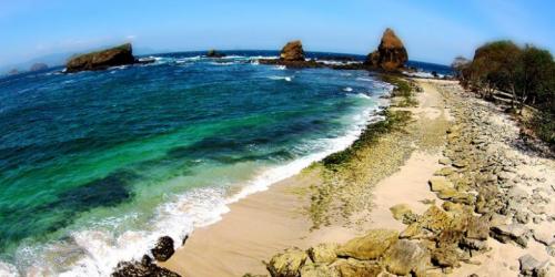 jatim-fokus-kembangkan-wisata-bahari | Berita Positive 